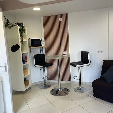 Independant Au Calme Avec Terrasse Privative 度假居 Loire-sur-Rhone